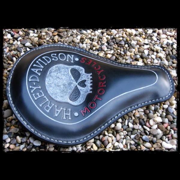 Selle Universelle Harley Davidson Skull Iron Red