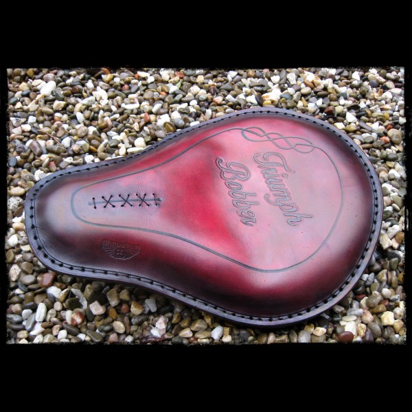 Asiento Triumph Bobber Red